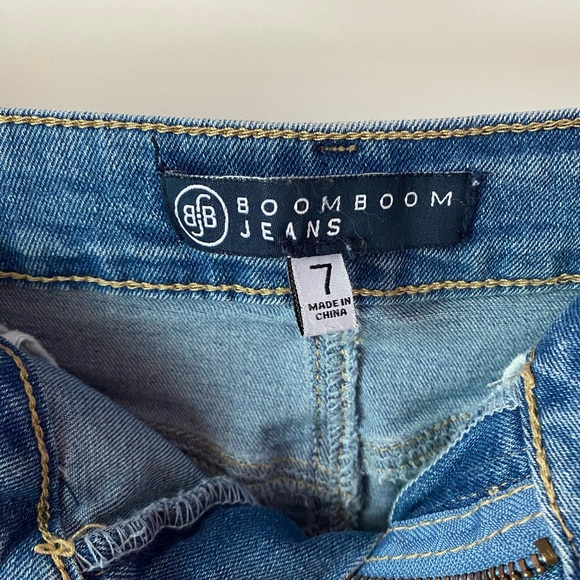 Denim distressed mini shorts - Picture 2 of 4